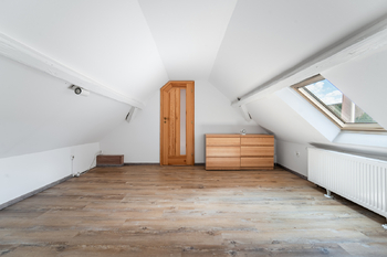 Pokoj v patře - Prodej domu 176 m², Radostice