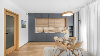 Prodej bytu 2+kk v osobním vlastnictví 64 m², Praha 5 - Smíchov