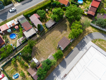 Prodej pozemku 678 m², Břasy