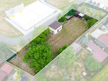 Prodej pozemku 678 m², Břasy