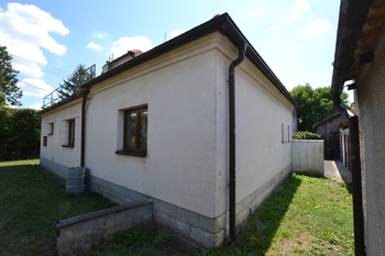 Prodej domu 245 m², Chrást