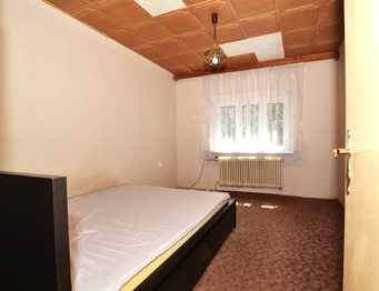 Prodej domu 245 m², Chrást