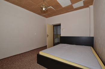 Prodej domu 245 m², Chrást