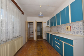 Prodej domu 245 m², Chrást