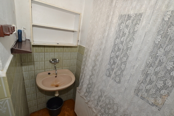 Prodej domu 245 m², Chrást