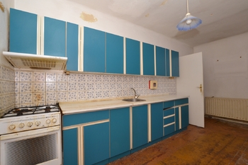 Prodej domu 245 m², Chrást