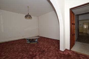 Prodej domu 245 m², Chrást