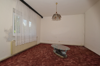 Prodej domu 245 m², Chrást