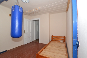 Prodej domu 245 m², Chrást