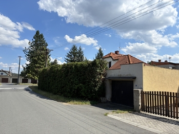 Prodej domu 245 m², Chrást