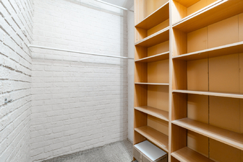 komora/šatna - Prodej bytu 2+1 v osobním vlastnictví 58 m², Ostrava