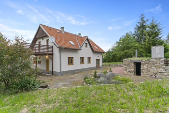 Zadní pohled z Jižní strany - Prodej domu 170 m², Hrejkovice