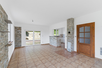 Obývací pokoj - Prodej domu 170 m², Hrejkovice