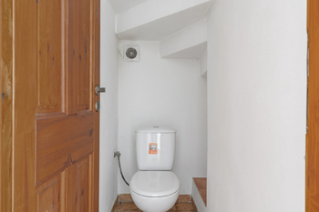 WC v přízemí - Prodej domu 170 m², Hrejkovice