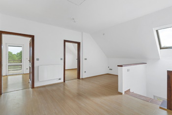 Hala v patře - Prodej domu 170 m², Hrejkovice