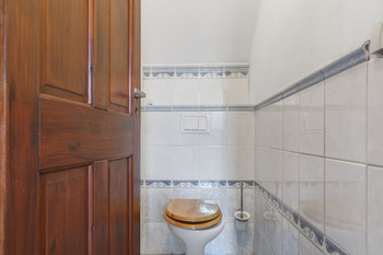 WC v patře - Prodej domu 170 m², Hrejkovice