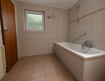 Prodej domu 164 m², Halže