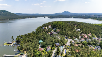 Prodej pozemku 3913 m², Doksy