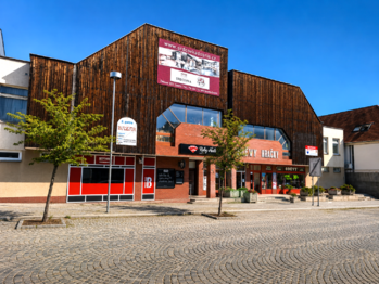 pohled z ulice - Prodej obchodních prostor, Dobříš