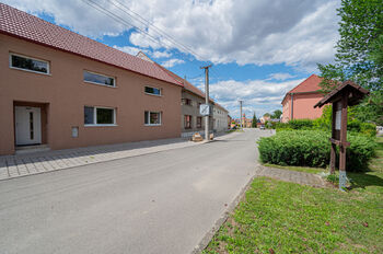 Prodej domu 217 m², Vážany