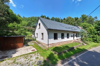 Prodej domu 215 m², Radvanice