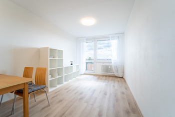 Pronájem bytu 2+kk v družstevním vlastnictví 49 m², Praha 4 - Háje