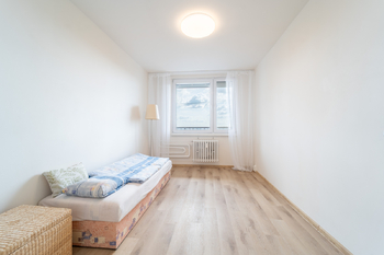 Pronájem bytu 2+kk v družstevním vlastnictví 49 m², Praha 4 - Háje
