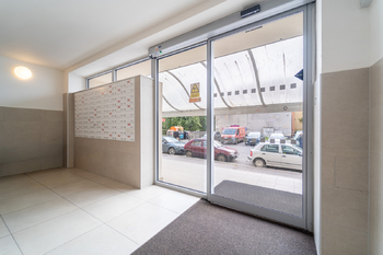 Pronájem bytu 2+kk v družstevním vlastnictví 49 m², Praha 4 - Háje