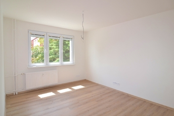dětský pokoj/ložnice - Pronájem bytu 2+1 v osobním vlastnictví 54 m², Praha 10 - Strašnice