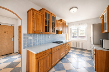 Prodej bytu 4+1 v osobním vlastnictví 73 m², Praha 4 - Záběhlice