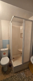 koupelna - Prodej bytu 2+1 v osobním vlastnictví 57 m², Louny
