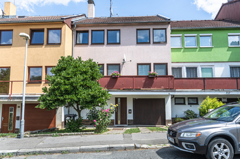Prodej bytu 3+1 v osobním vlastnictví 62 m², Praha 9 - Vinoř