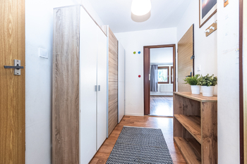 Prodej bytu 3+1 v osobním vlastnictví 62 m², Praha 9 - Vinoř