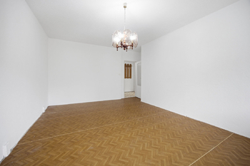 Obývací pokoj - Prodej bytu 3+1 v osobním vlastnictví 72 m², Praha 4 - Chodov