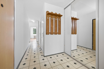 Chodba - Prodej bytu 3+1 v osobním vlastnictví 72 m², Praha 4 - Chodov