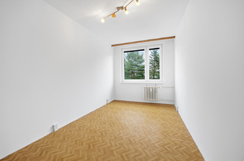 Pokoj - Prodej bytu 3+1 v osobním vlastnictví 72 m², Praha 4 - Chodov