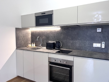 Pronájem bytu 1+kk v osobním vlastnictví 32 m², Praha 8 - Karlín