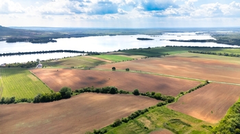 pozemek Strachotín pohled směrem k jezerům - Prodej pozemku 71859 m², Strachotín