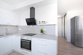 Pronájem bytu 2+kk v družstevním vlastnictví 55 m², Praha 5 - Hlubočepy