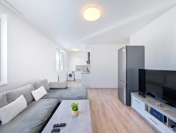 Pronájem bytu 2+kk v družstevním vlastnictví 55 m², Praha 5 - Hlubočepy