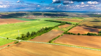 pohled na soubor pozemků - Prodej pozemku 72617 m², Pouzdřany