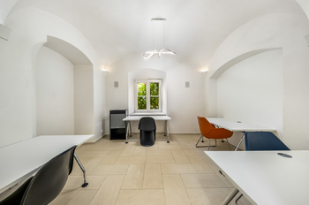 Pronájem kancelářských prostor 17 m², Praha 8 - Libeň