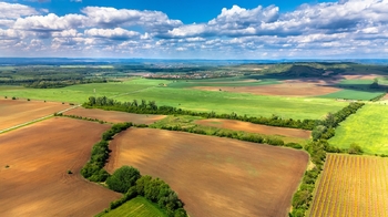 pohled na soubor pozemků - Prodej pozemku 72617 m², Pouzdřany