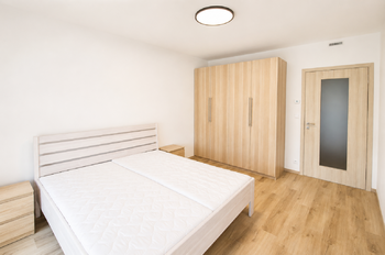 Pronájem bytu 3+kk v osobním vlastnictví 71 m², Praha 9 - Hloubětín