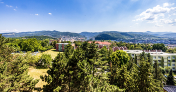 Výhled na jižní stranu - Prodej bytu 3+1 v osobním vlastnictví 60 m², Ústí nad Labem