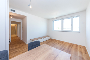 Prodej bytu 2+kk v osobním vlastnictví 41 m², Praha 5 - Radlice