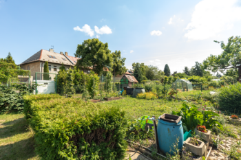 Prodej pozemku 214 m², Chomutov