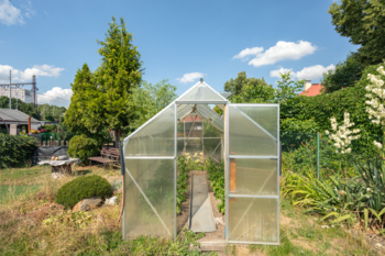 Prodej pozemku 214 m², Chomutov