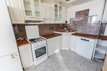 KUCHYNSKY KOUT - Pronájem bytu 3+kk v družstevním vlastnictví 71 m², Praha 8 - Čimice