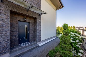 Pohled na dům - Prodej domu 234 m², Tuřice